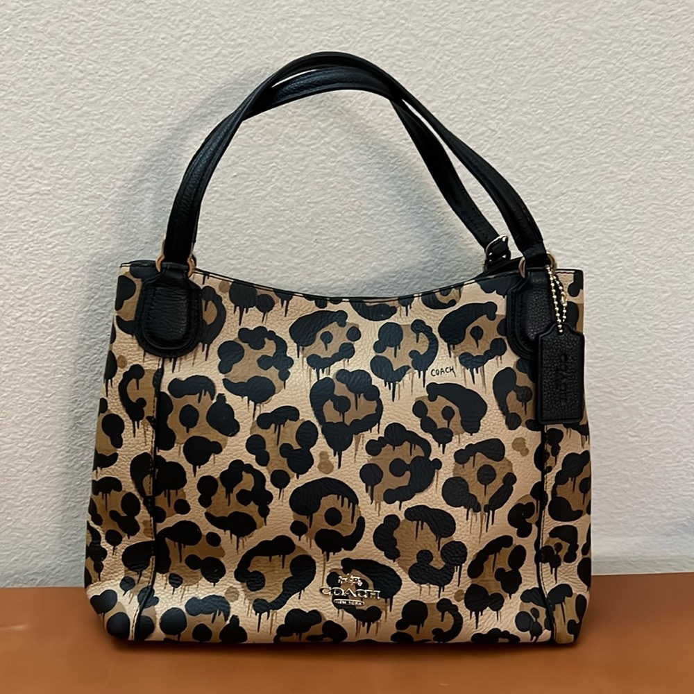Authentic NEW* COACH purse w/ removable cross-body strap